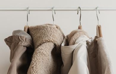 5 Benefits of Professional Dry Cleaning vs. Home Washing