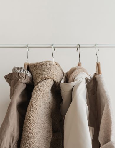 5 Benefits of Professional Dry Cleaning vs. Home Washing