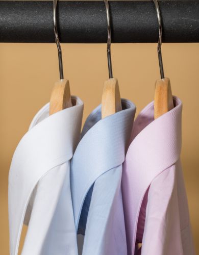 What’s the Difference Between Receiver Shops and On-Site Dry Cleaning?